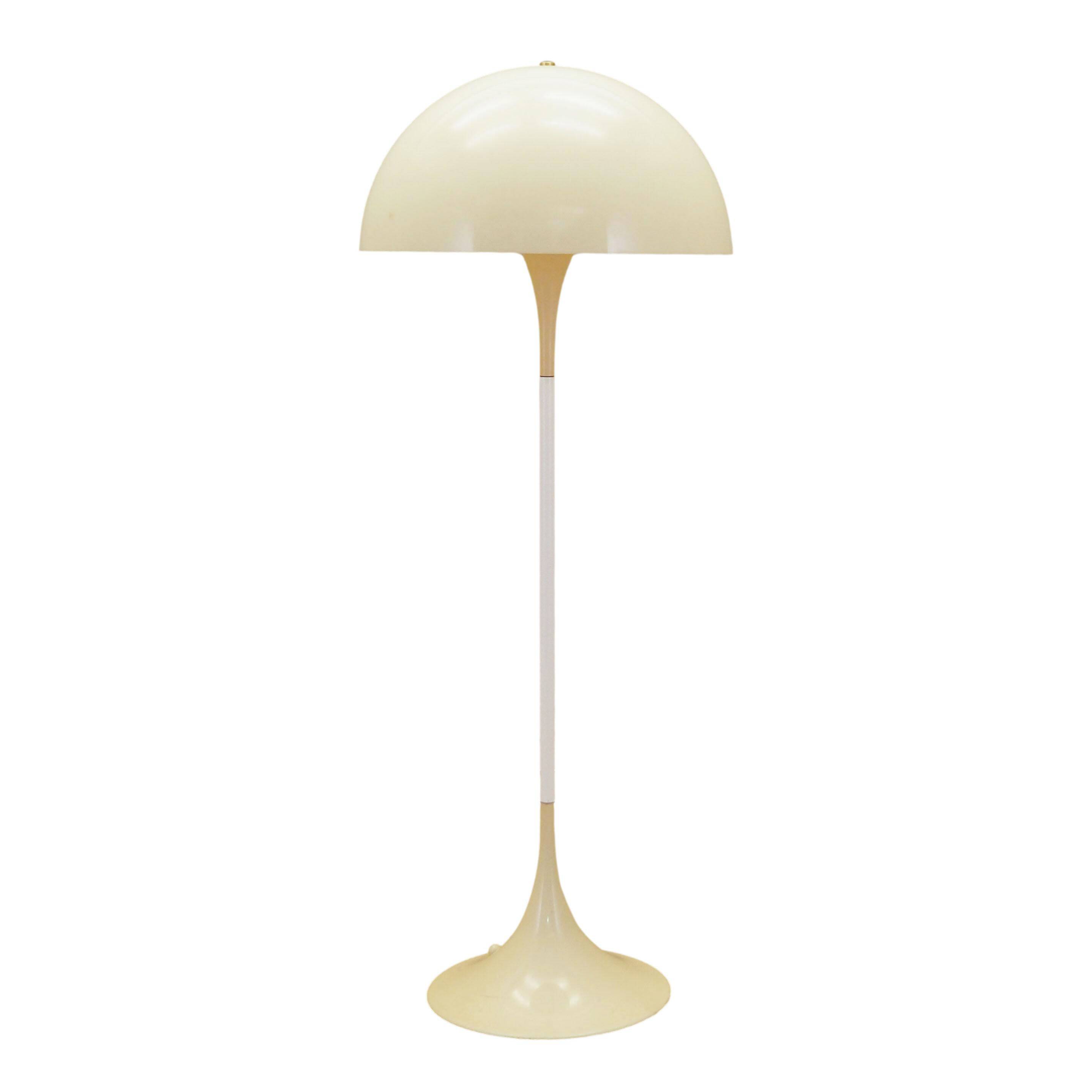 Floor lamp Panthella, Danish design, 1970s, manufacturer: Louis Poulsen, de
