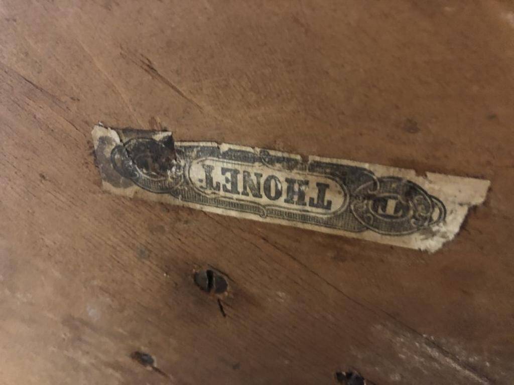 Rare vase table Otto Prutscher no. 8350 by Thonet