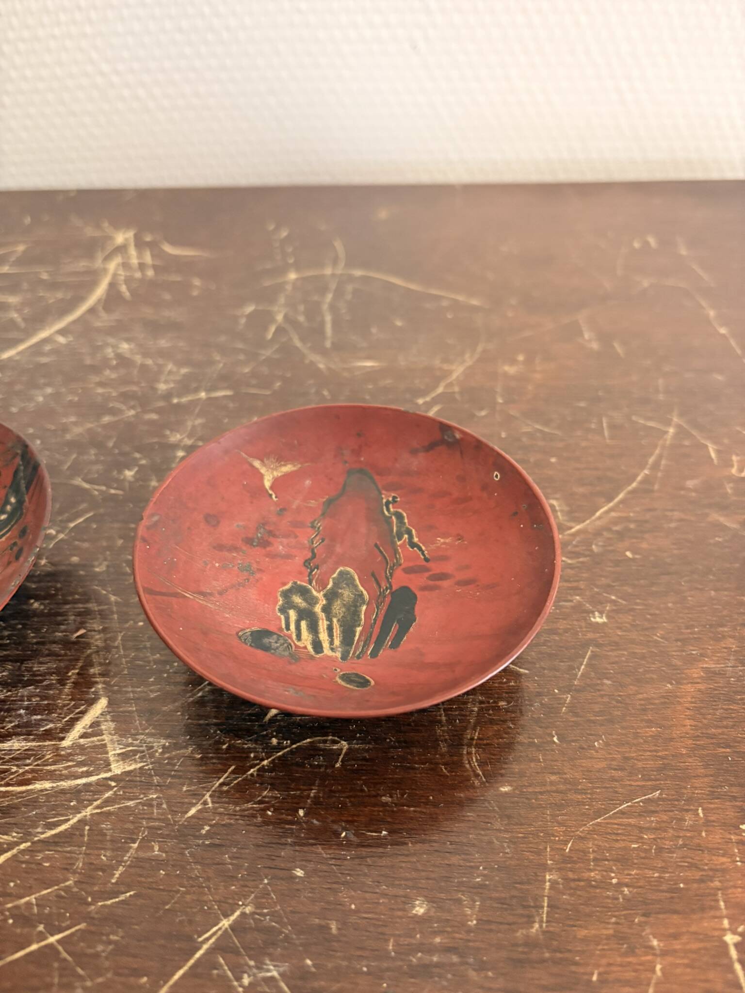 Antique Pair of Sake Cups Sakazuki in Japanese Lacquer Decorated with Maki Crane Meiji Era X