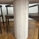 Vends table Beige Avenue travertin avec ou sans  2 fauteuils et 4 chaises
