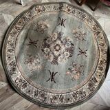 Tapis rond ancien