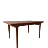Table scandinave
