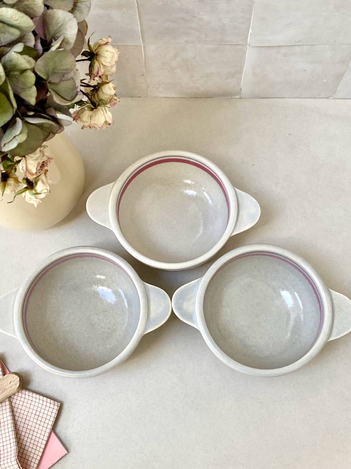 Ear bowls
