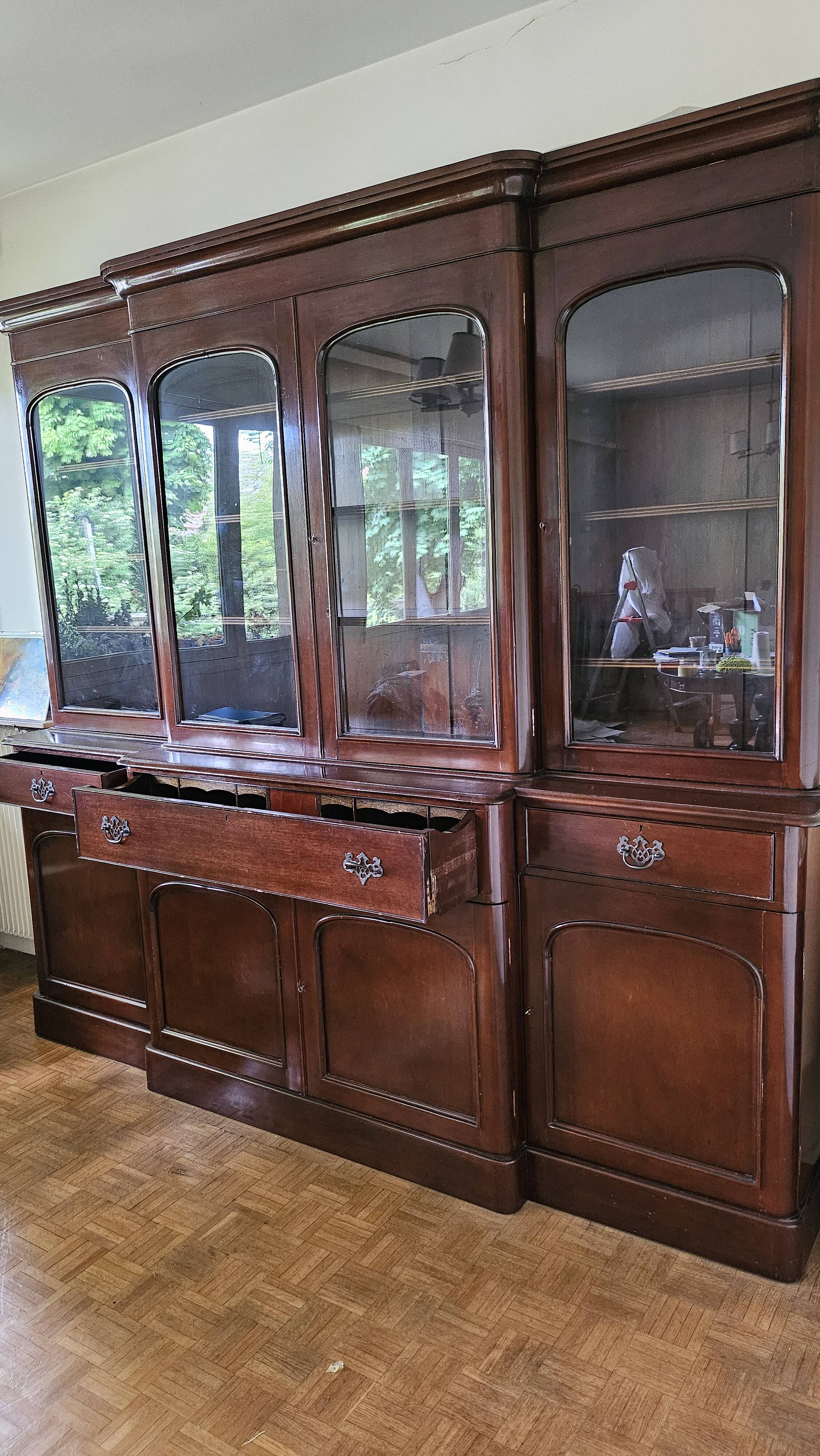 English library showcase and secretary