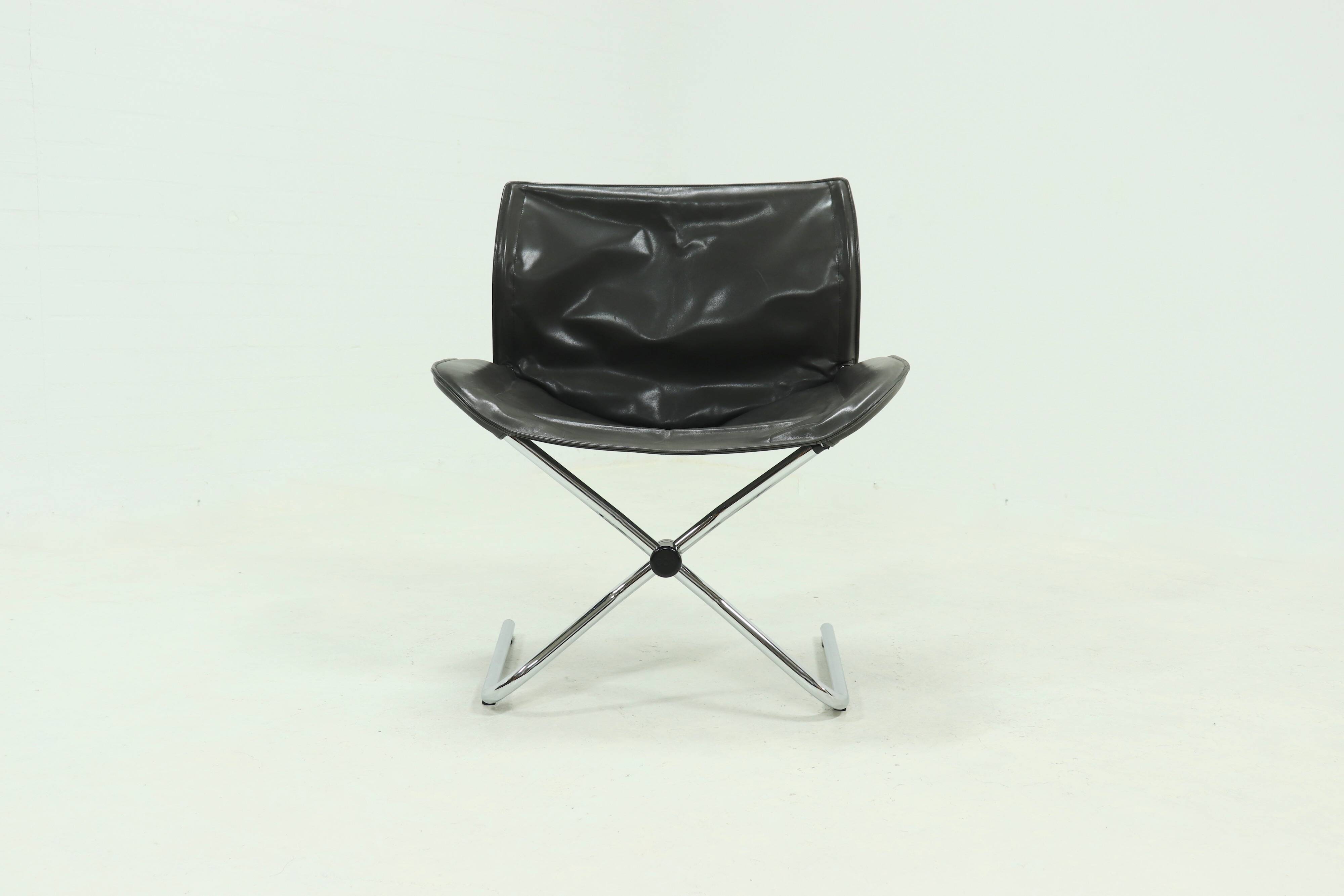 Leather Lounge Chair by Simon Desanta for COR Germany 1980s