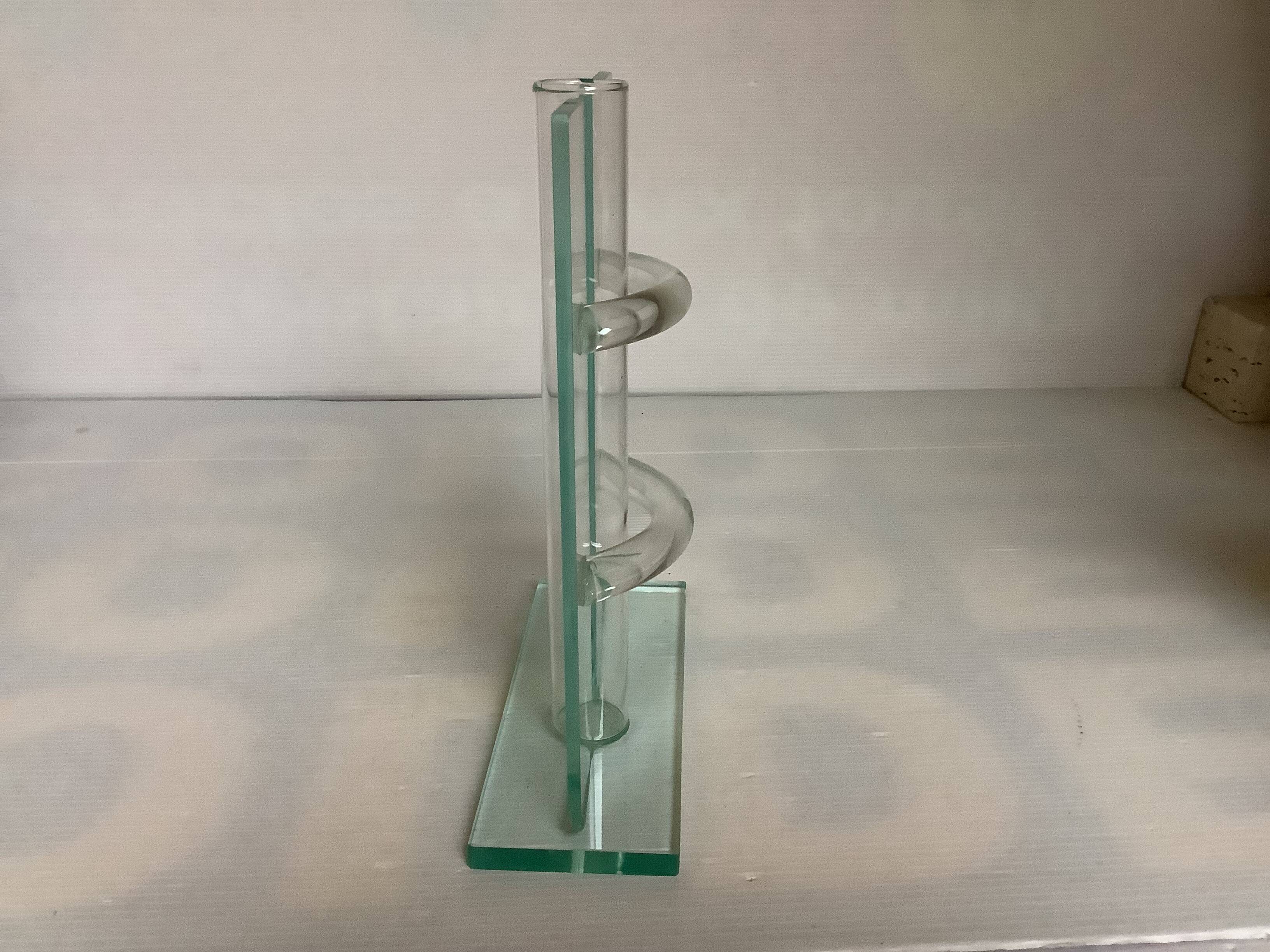 Thick glass soliflore vase design