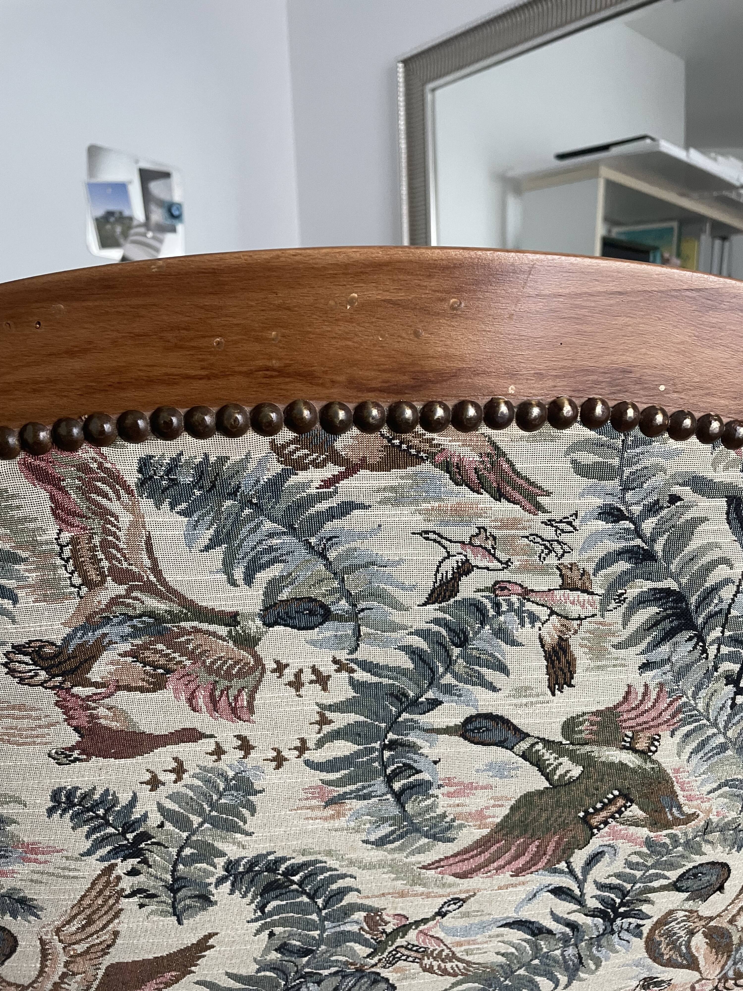 Louis Philippe armchair with wood pigeon motifs