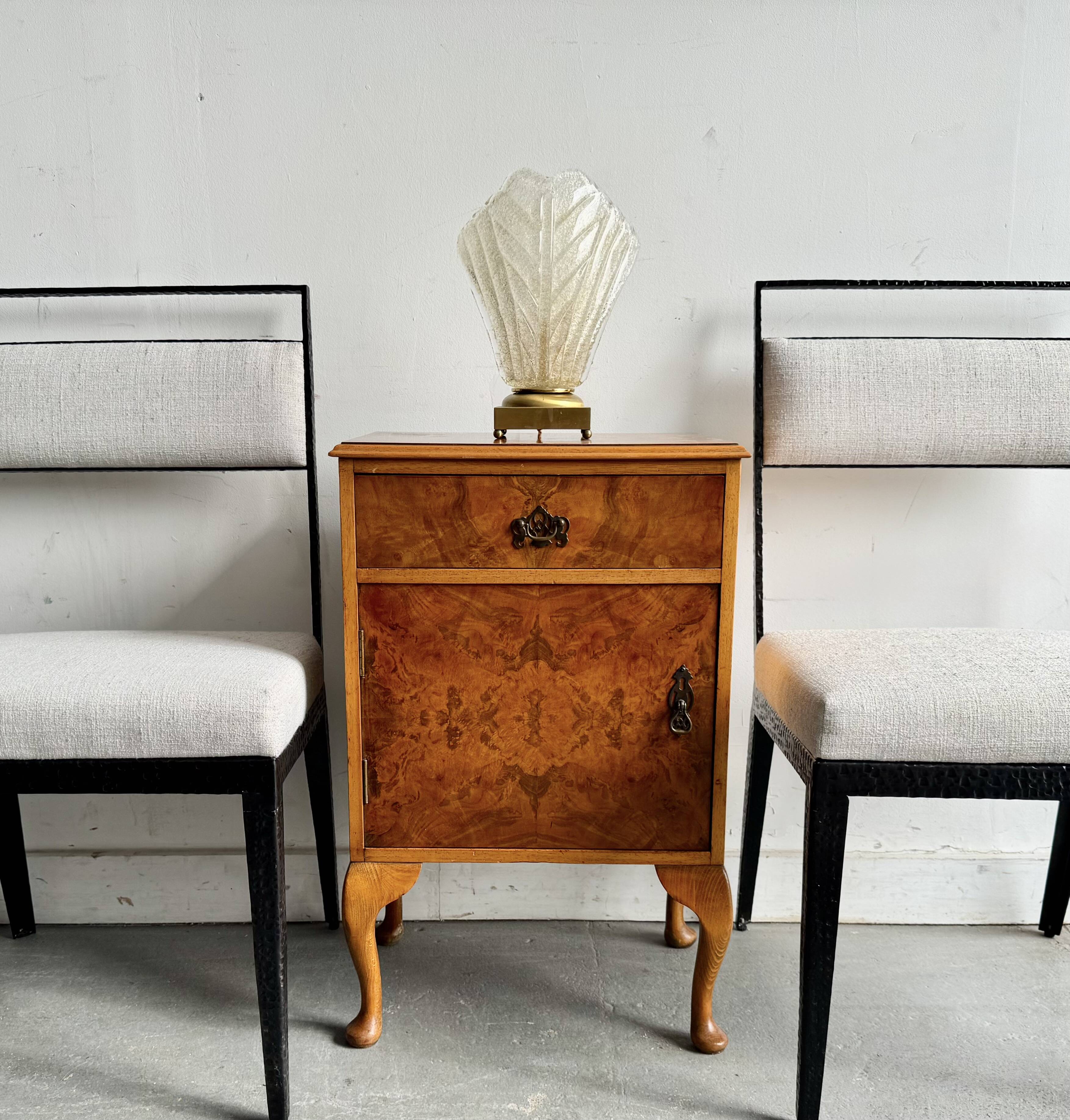 Lampe de table vintage en laiton et verre en forme de feuille