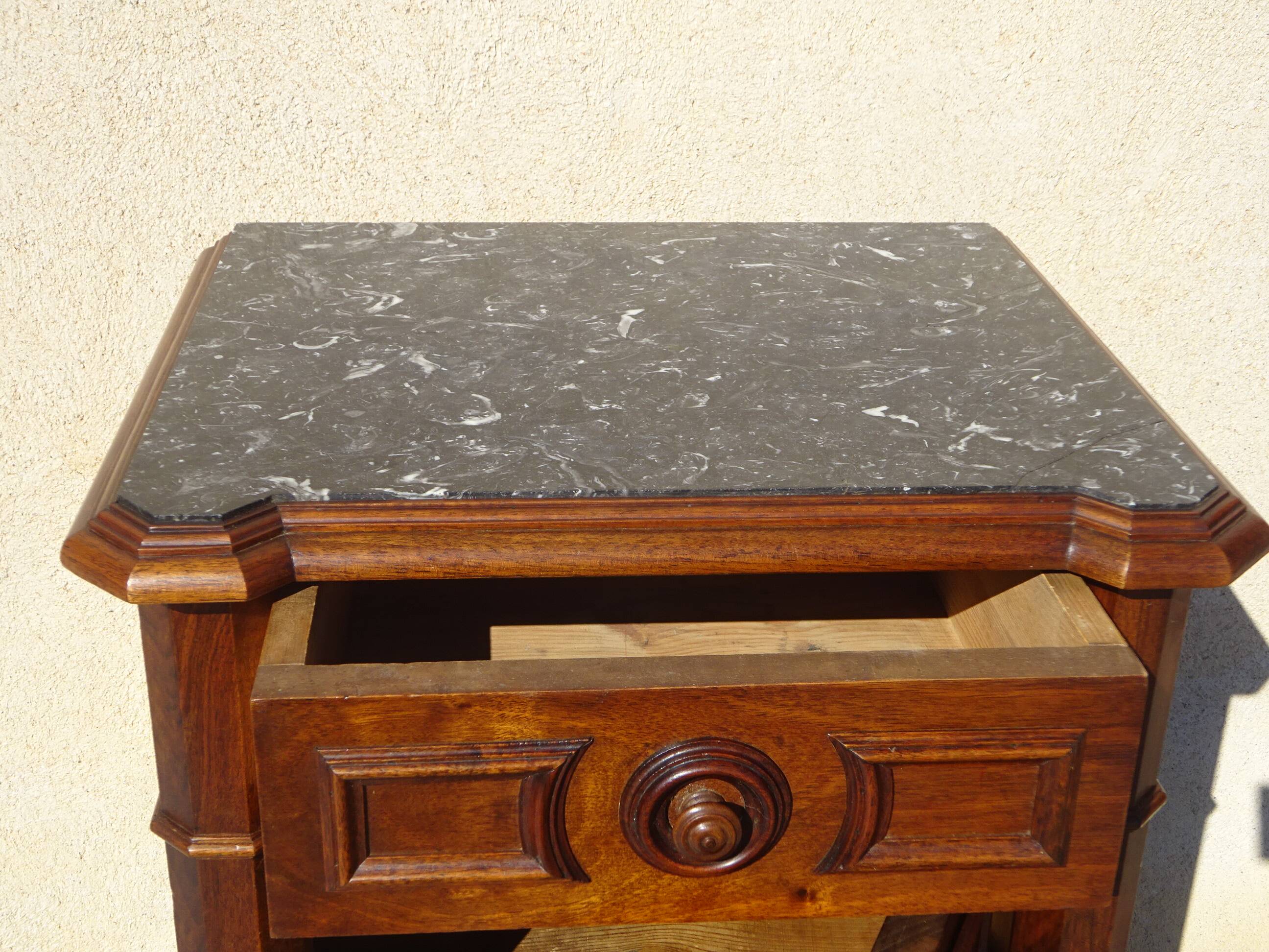 Nightstand with false drawers in walnut and marble, Louis Philippe