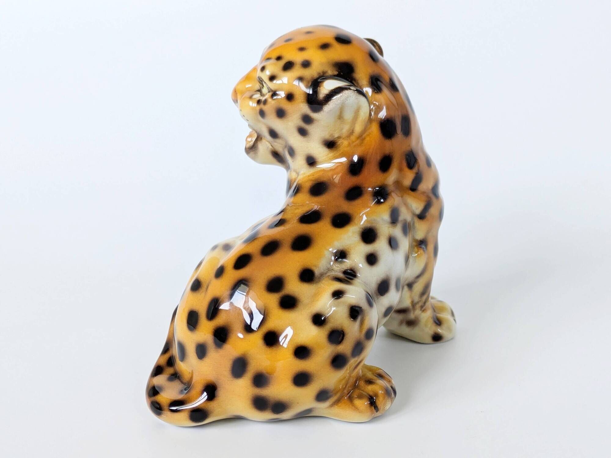 Porcelain leopard statuette, Ronzan, Italy, 1950s