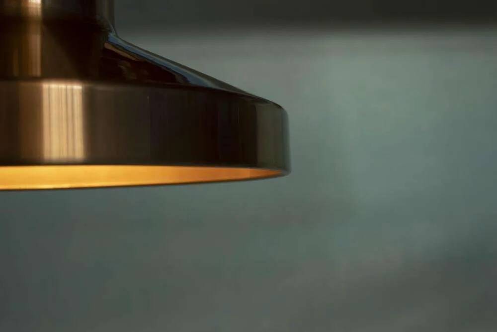 Vintage suspended lamp in aluminium from the 60s/70s, dining table lamp.
