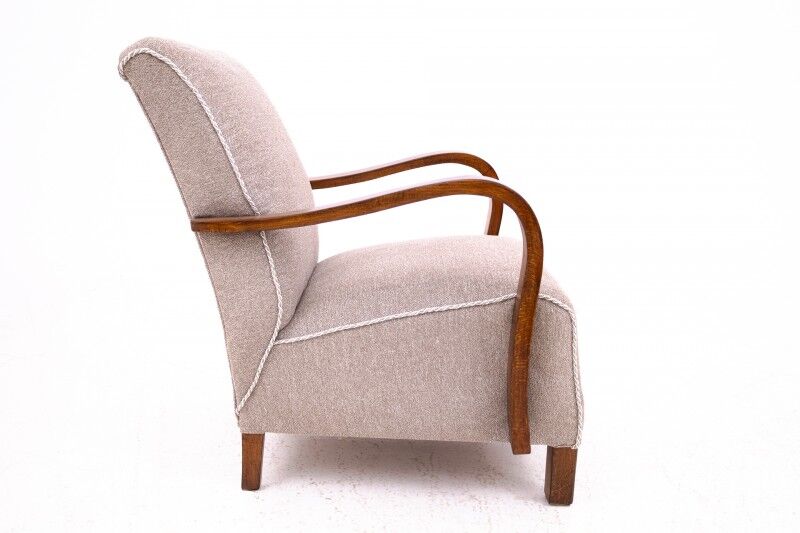 A pair of Art Deco armchairs designed by J. Halabala from the 1930s, Czechoslovakia. After renovation.