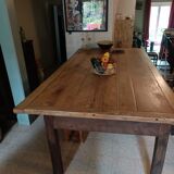 Farm table