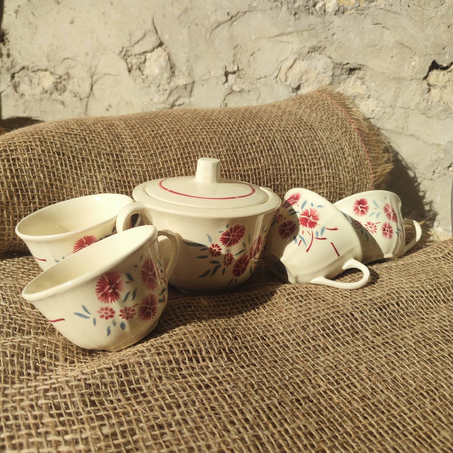 Set of 4 Badonviller Floral cups and a sugar bowl