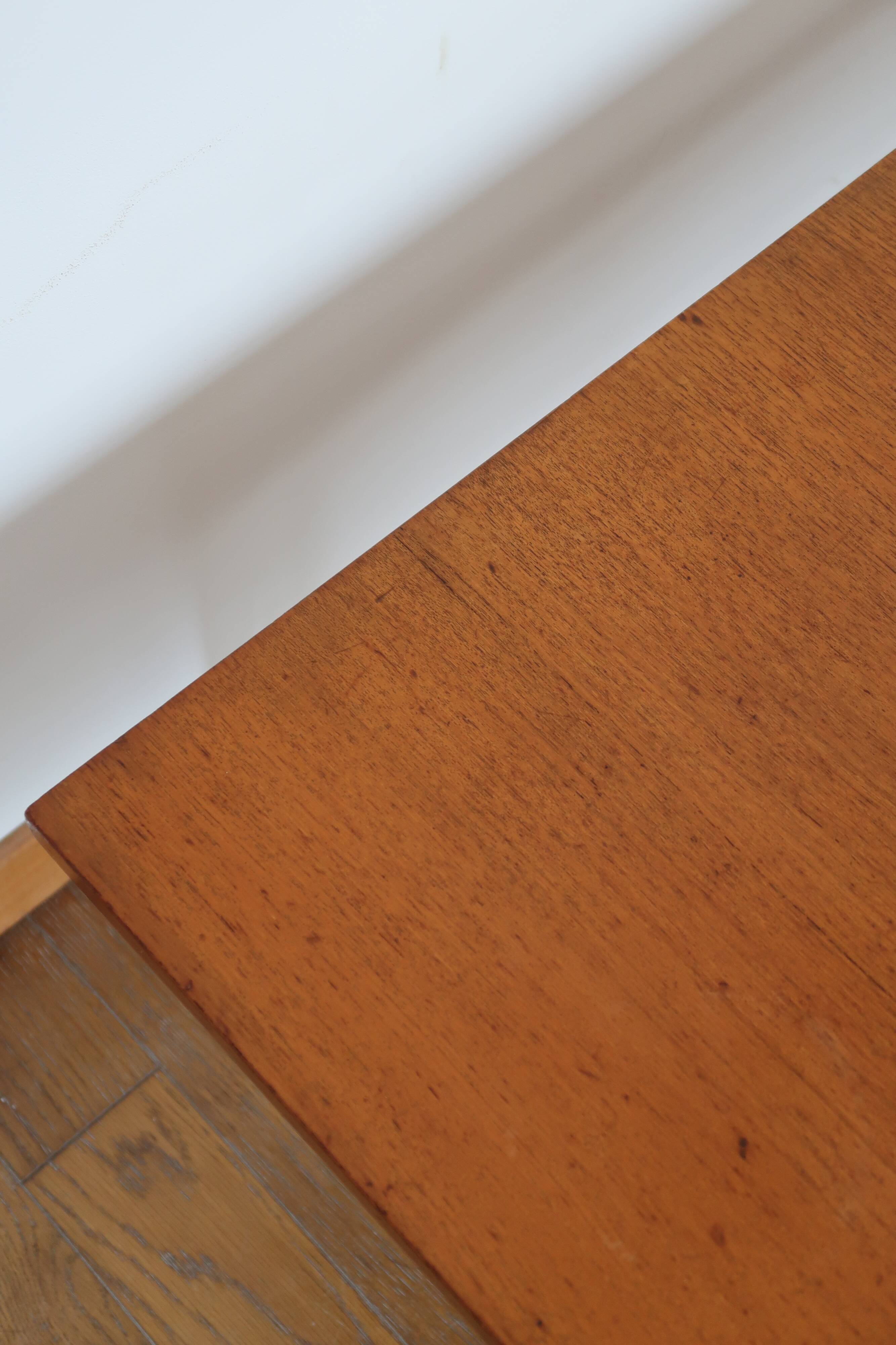 Scandinavian coffee table 70's
