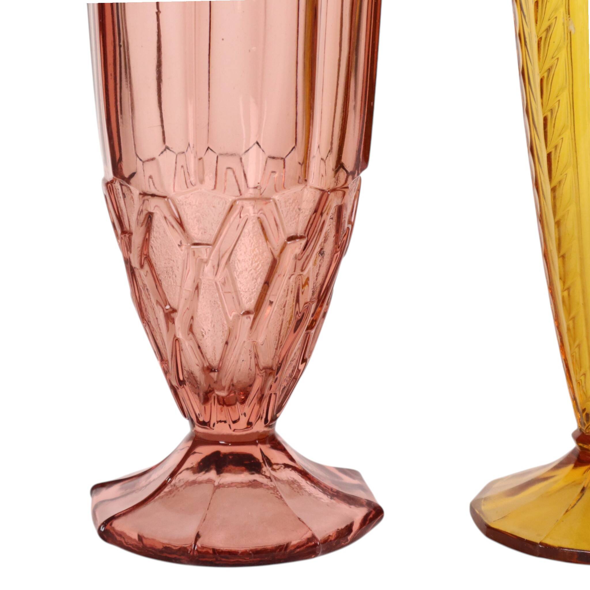 Paire de vases en verre coloré de la période Art Déco