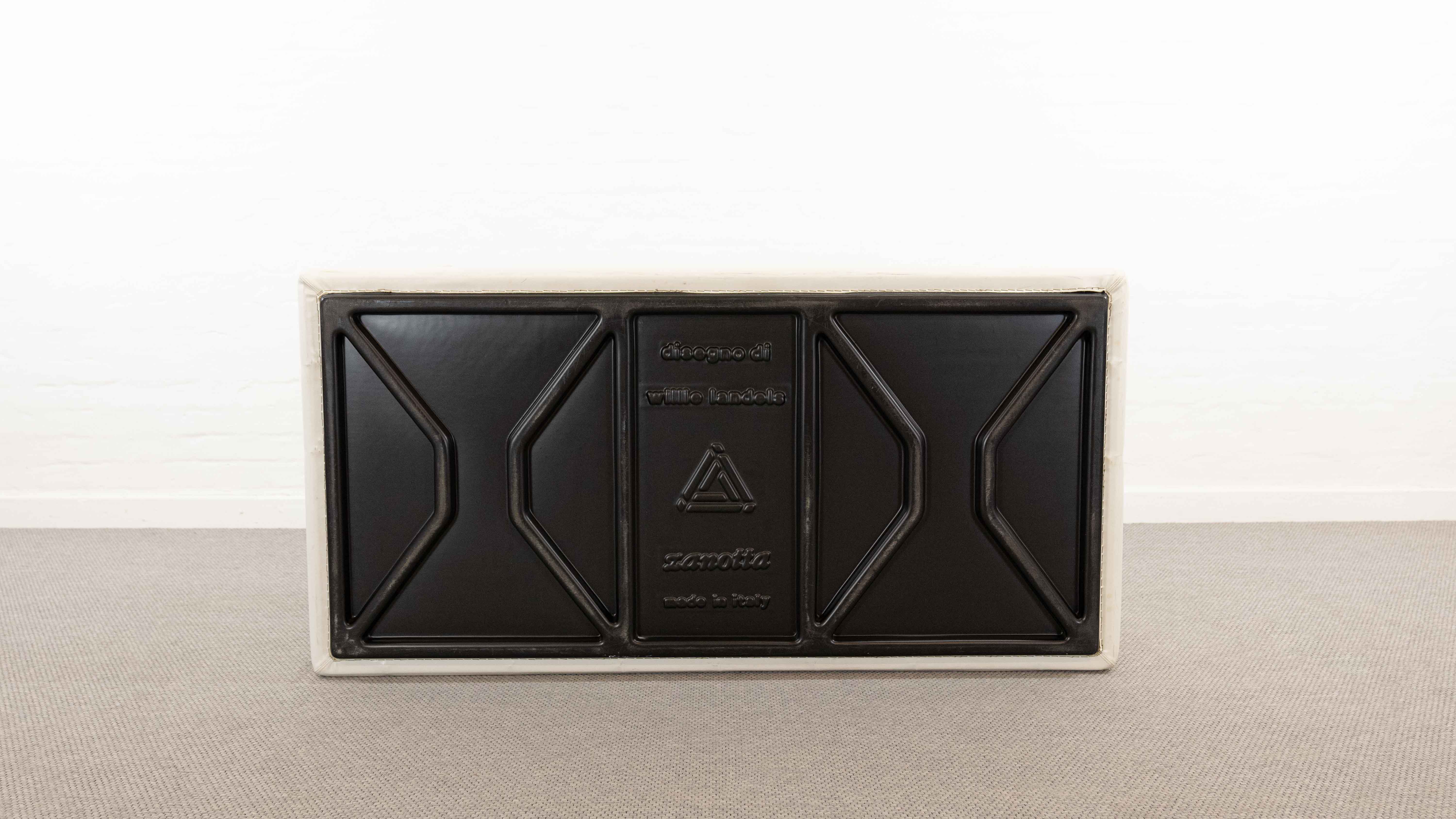 Throw Away Sofa by Willie Landels for Zanotta 1965 in white vinyl