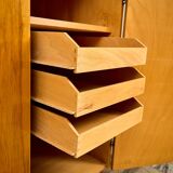 Armoire tchécoslovaque vintage à 3 portes