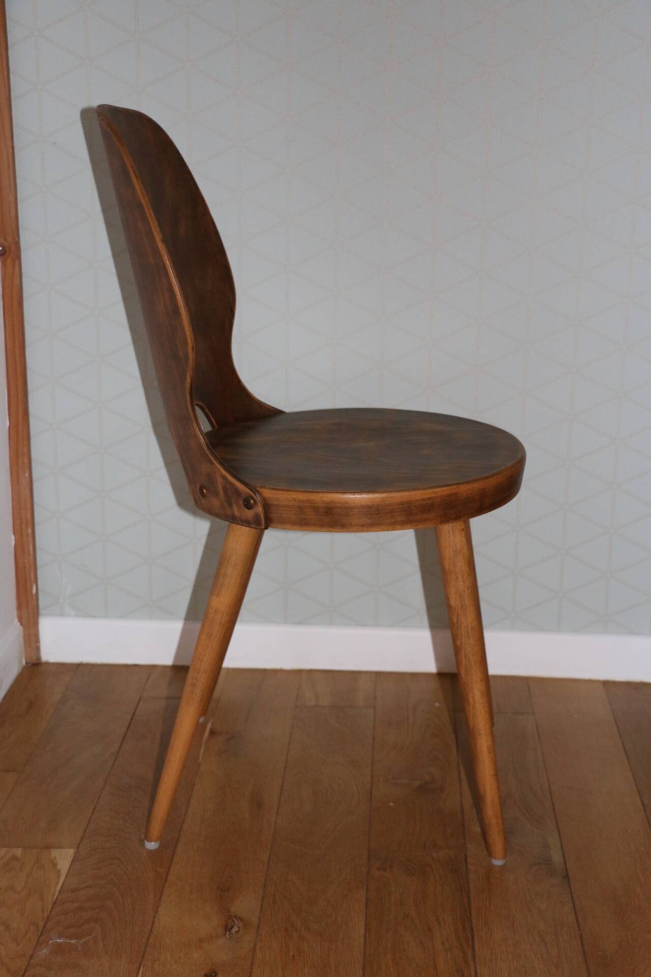 BAUMANN V9 dark chair