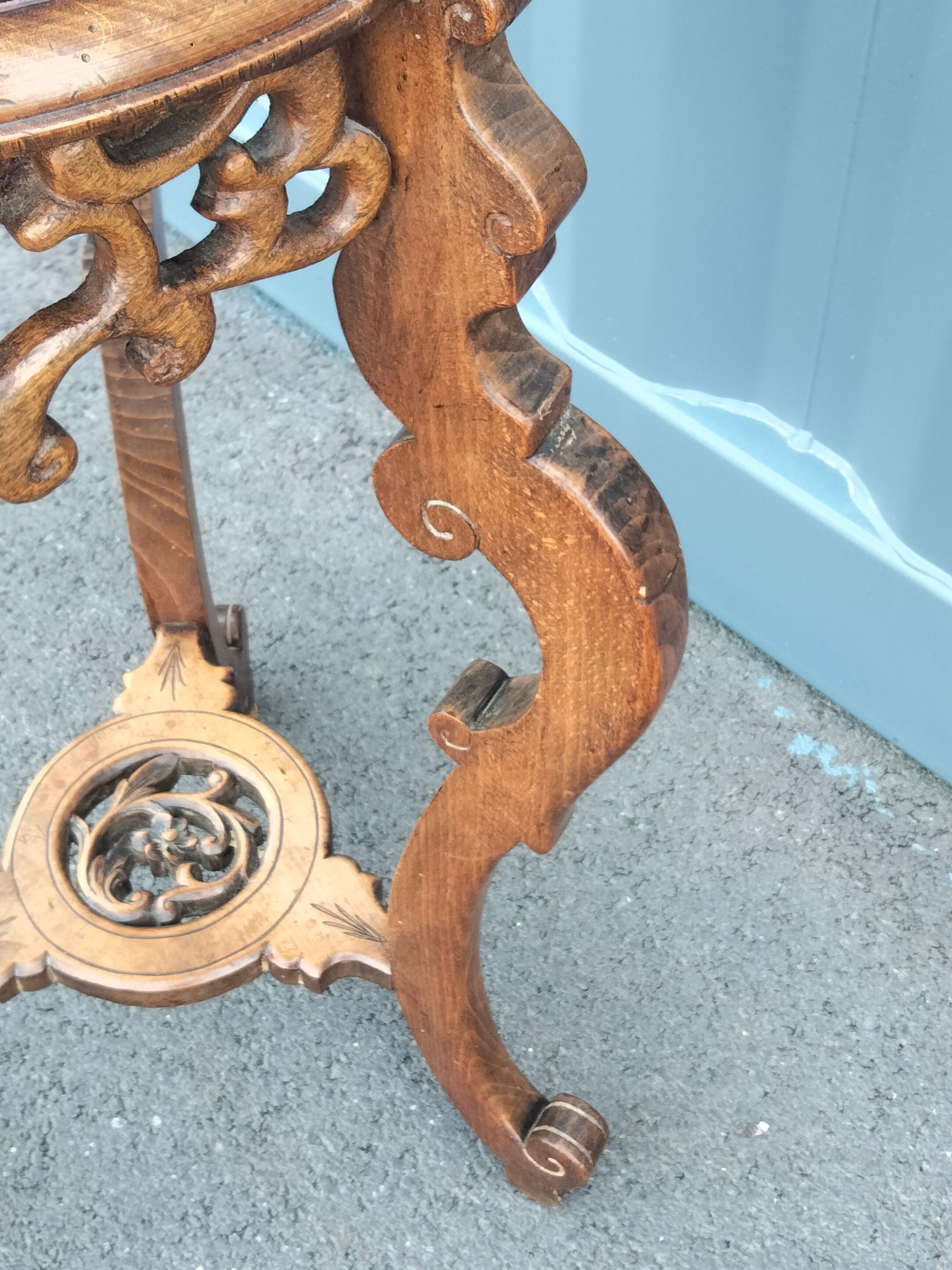 Pedestal table in old natural wood late nineteenth century