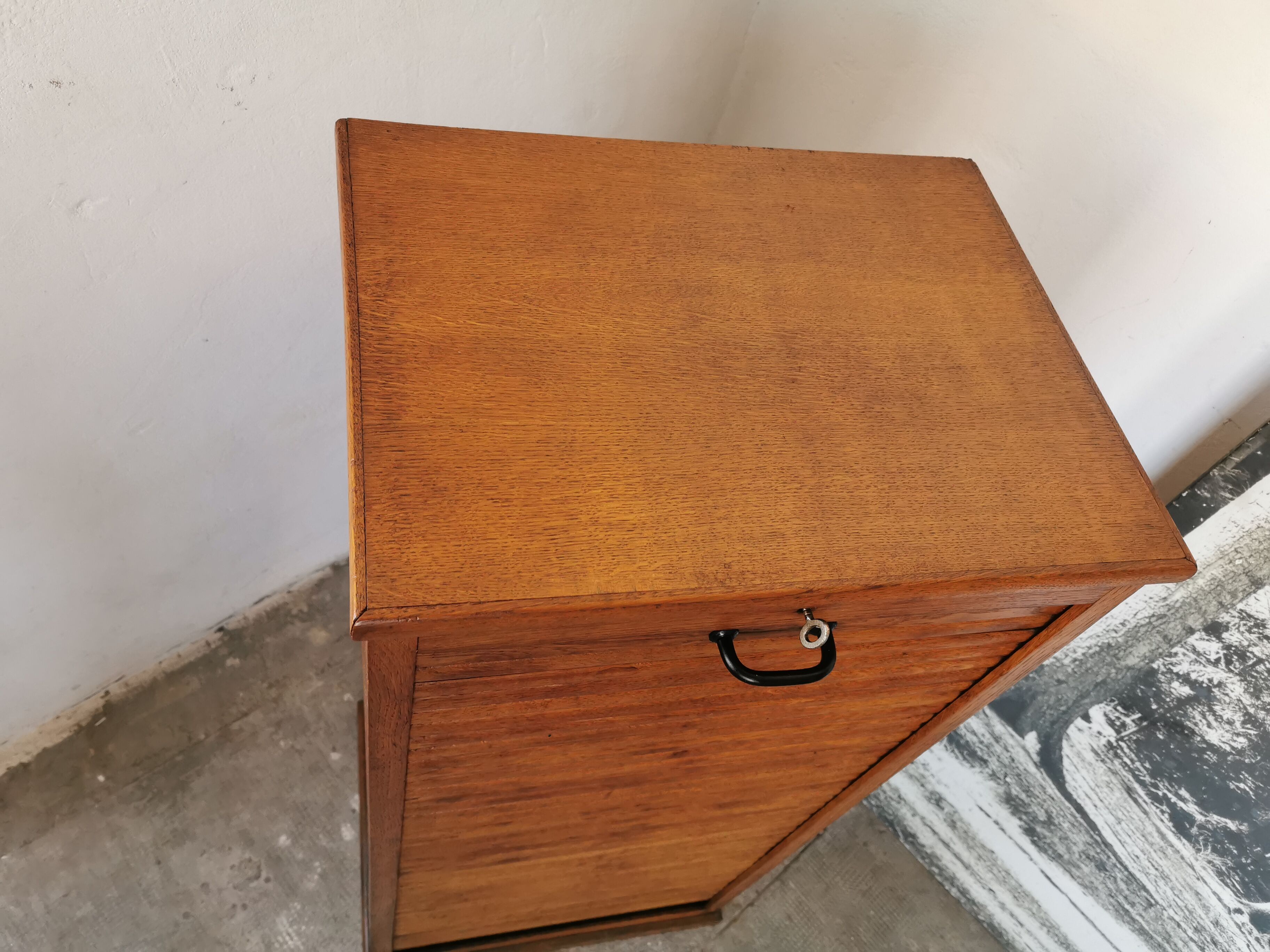 Curtain binder cabinet 1940