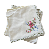 Embroidered table linen set