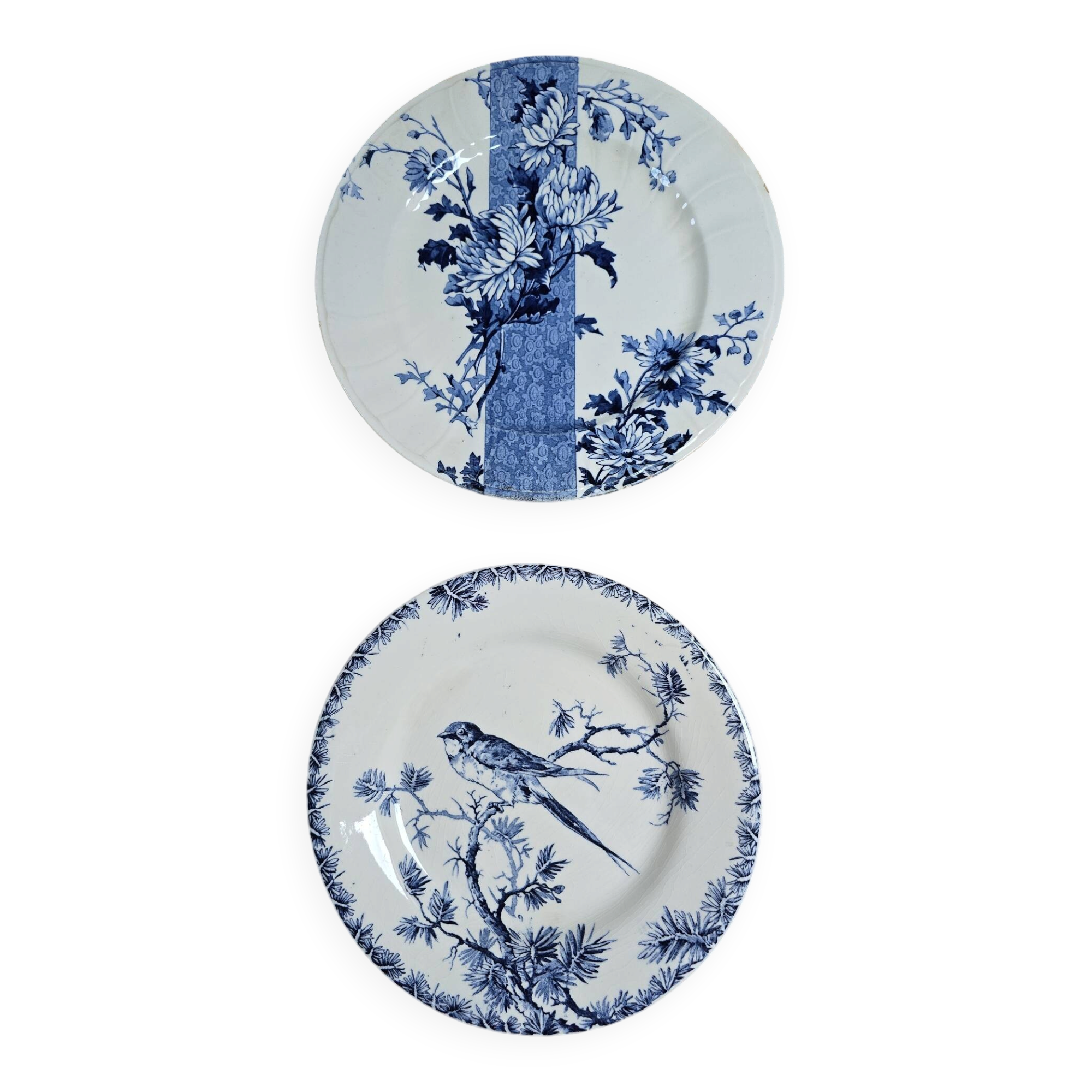 Two flat plates Gien blue tone
