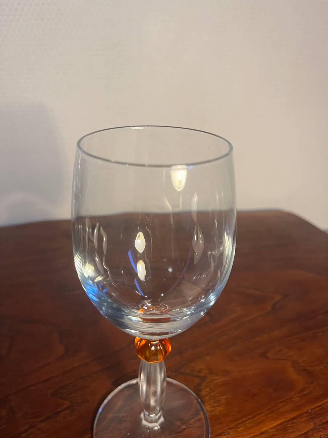 Verre à pied eau vin