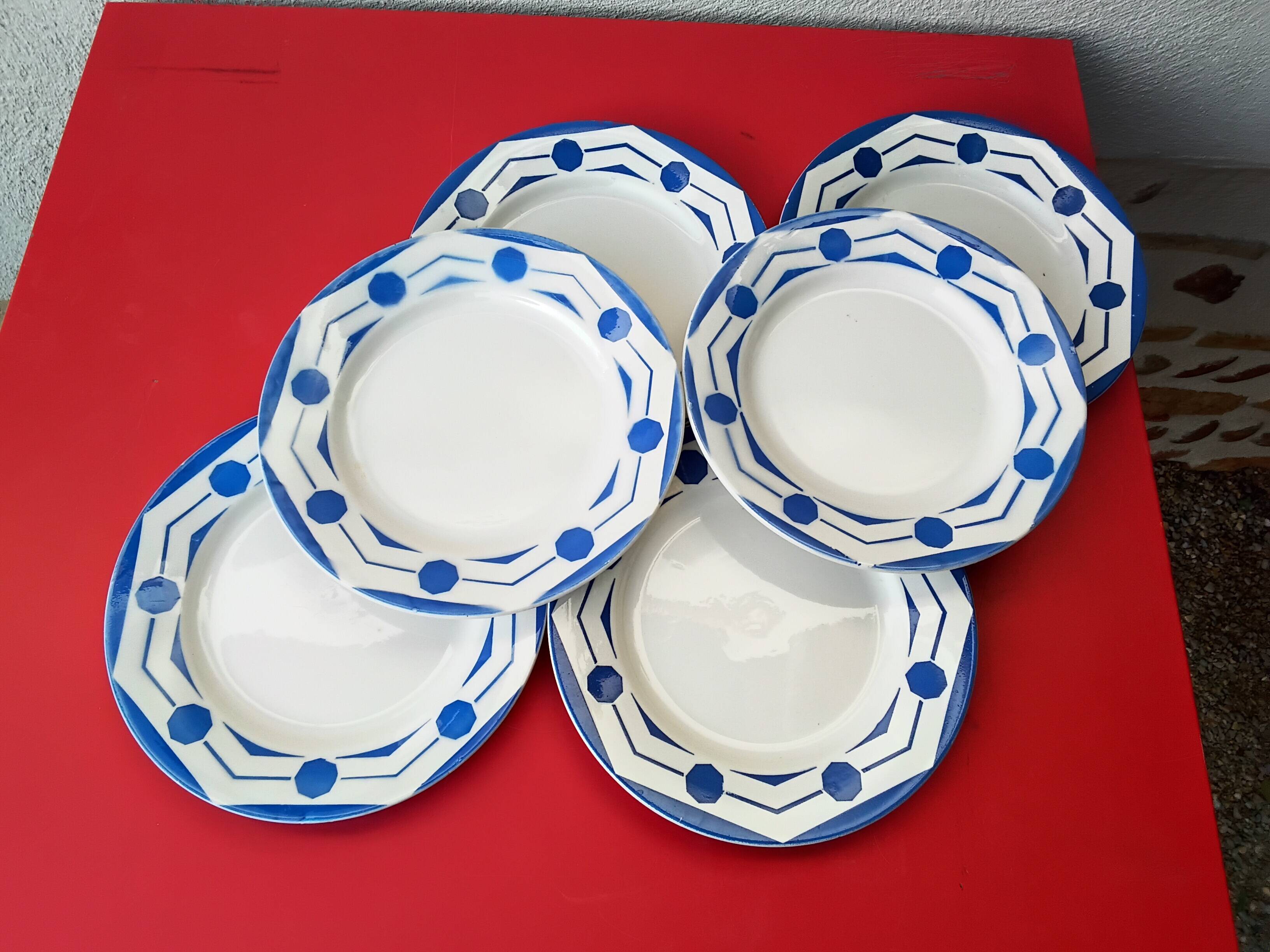Lot of six flat plates from Digoin Sarreguemines