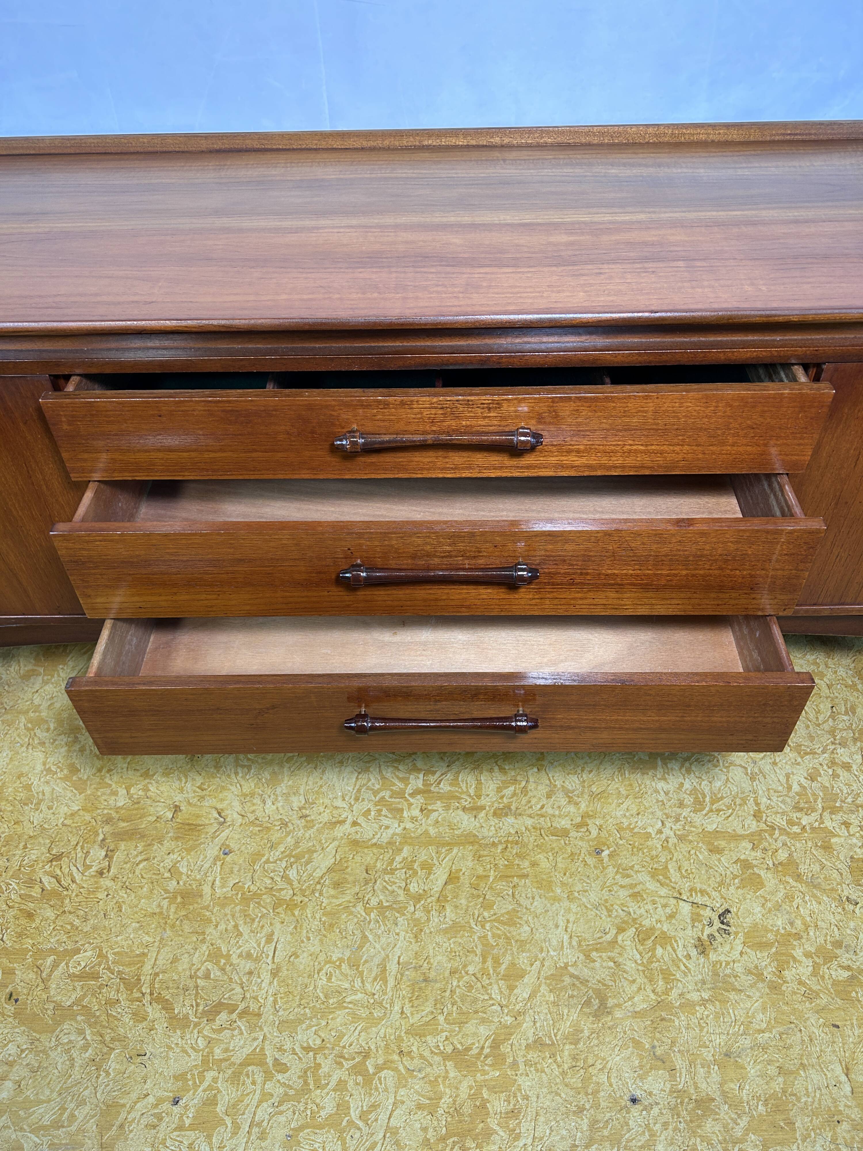 Buffet rétro vintage en teck des années 1960, design scandinave britannique
