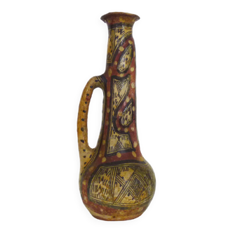 Iddeqi Kabyle pottery, Kabyle pitcher, Berber. Kabyle folk art