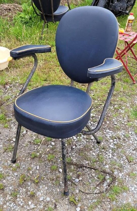Metal and skai hairdresser's armchair 60s
