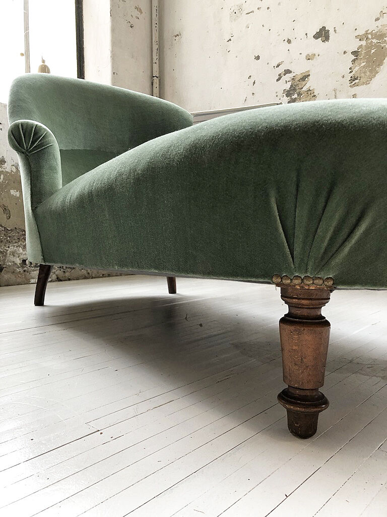 Meridian Napoleon III green velvet