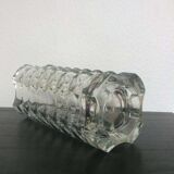 Vase en verre taillé