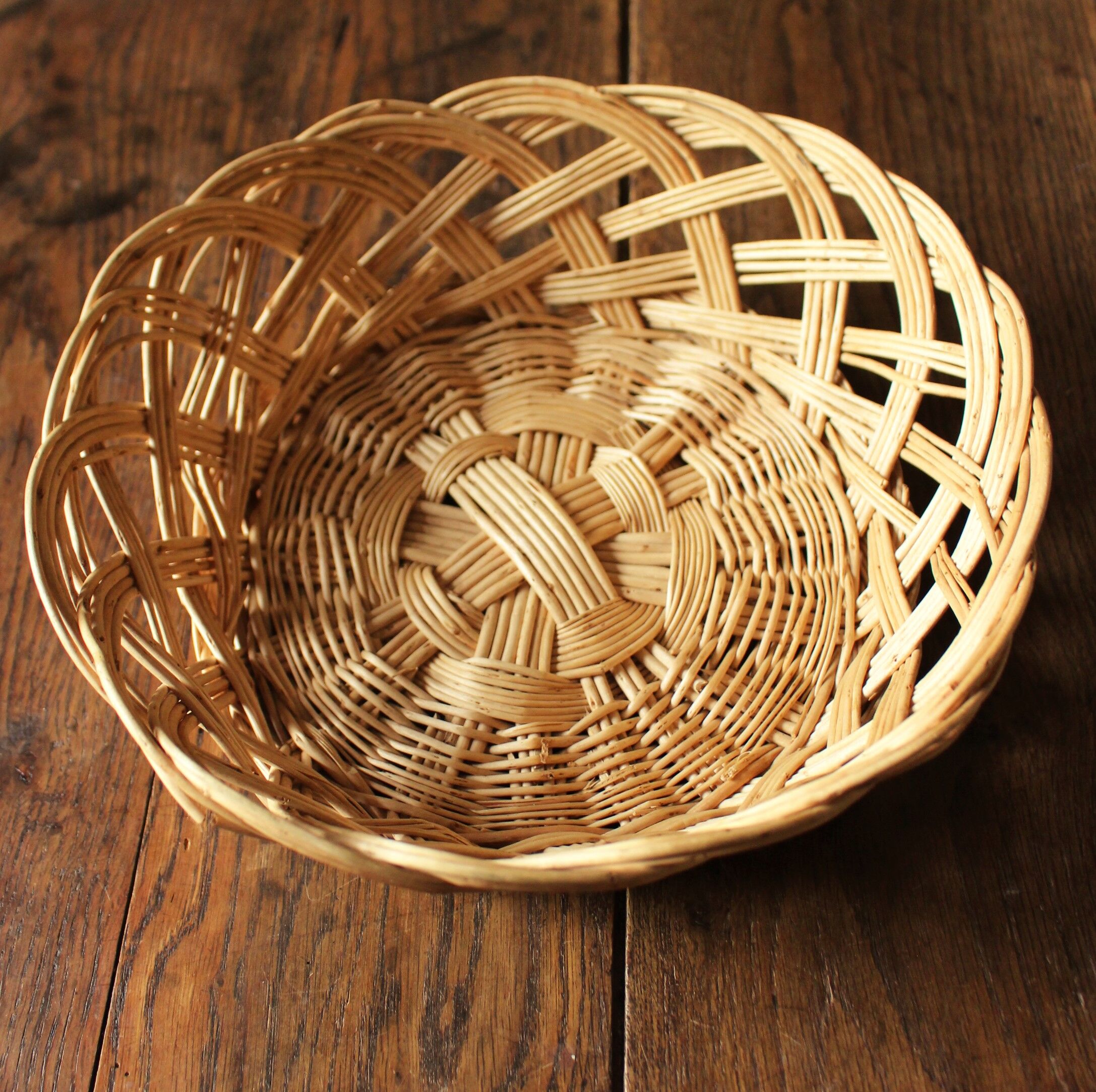 Basket basketry vintage round wicker openwork twists