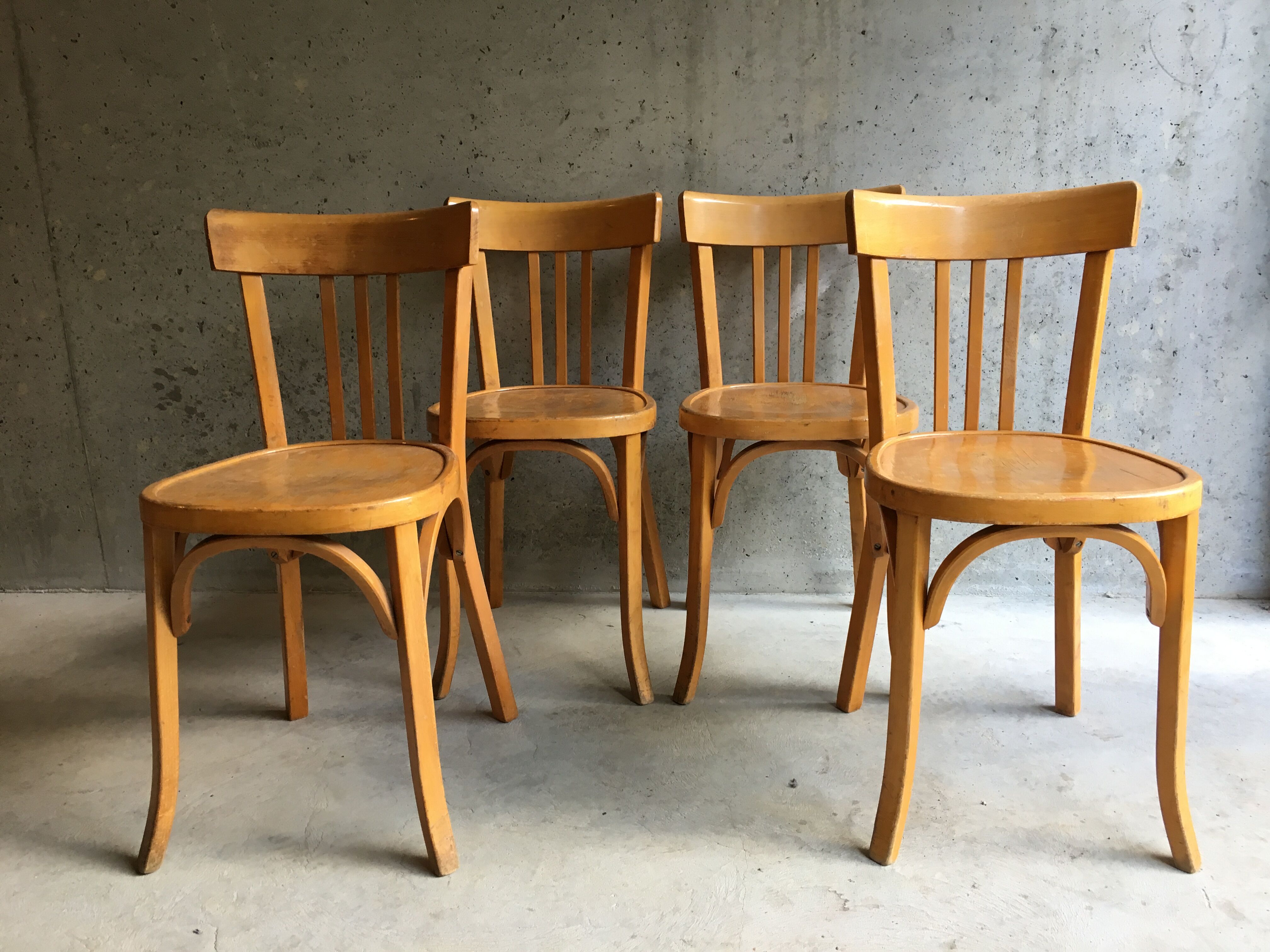 Lot 4 chairs baumann