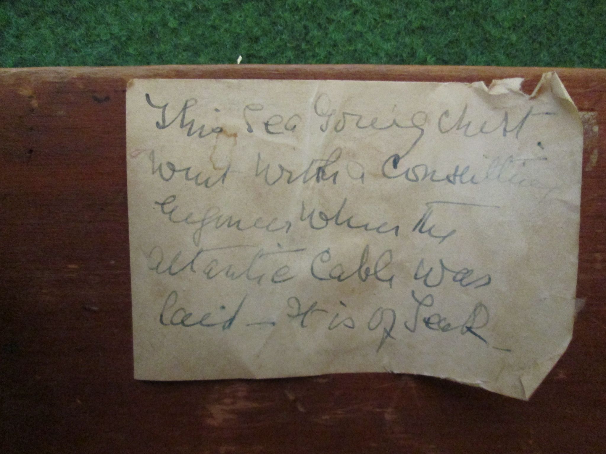 Commode bateau ancienne en acajou massif