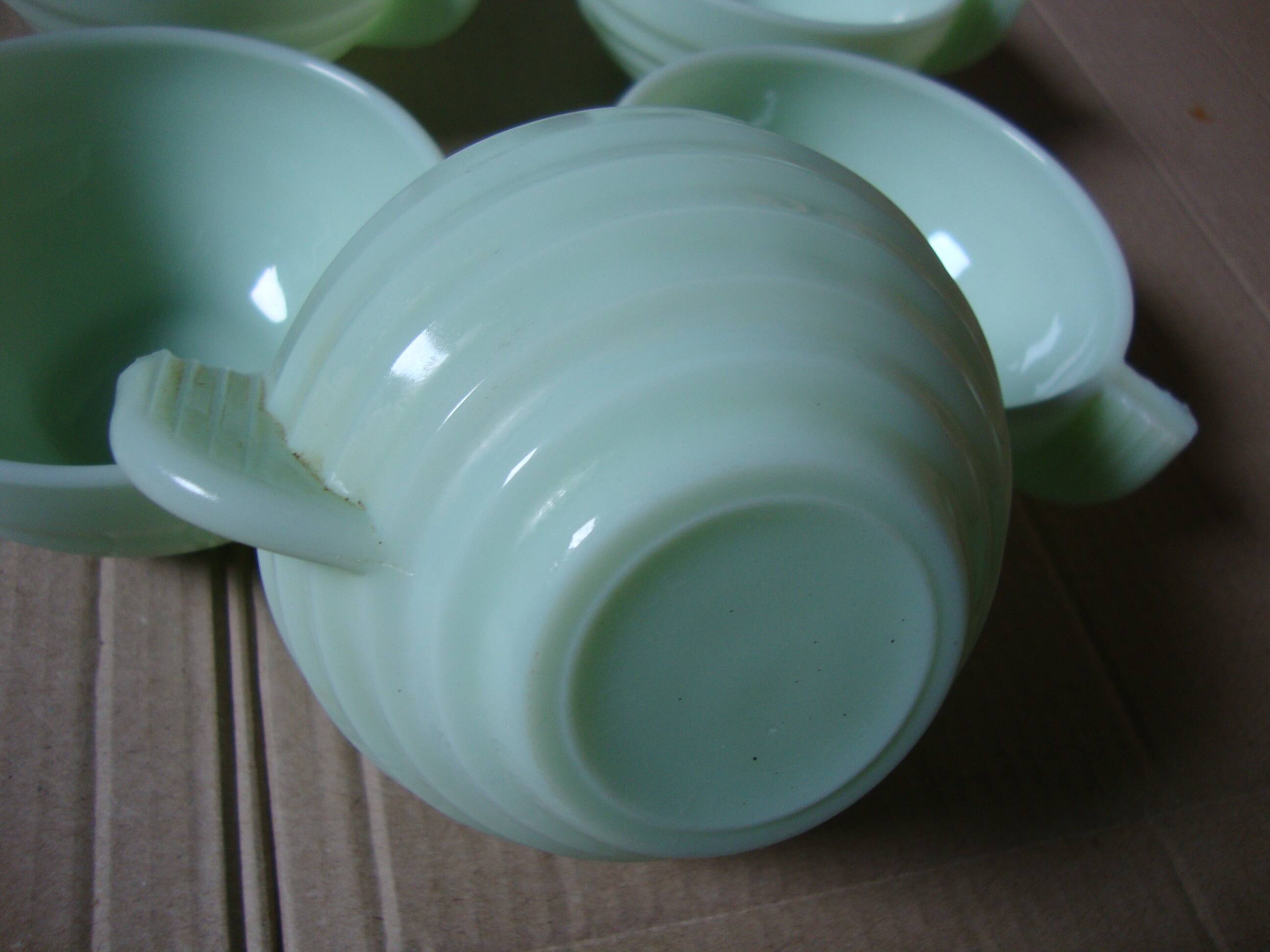 Set of 8 vintage cups in pale green opaline.