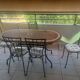 Table ovale en mosaïque et 6 chaises