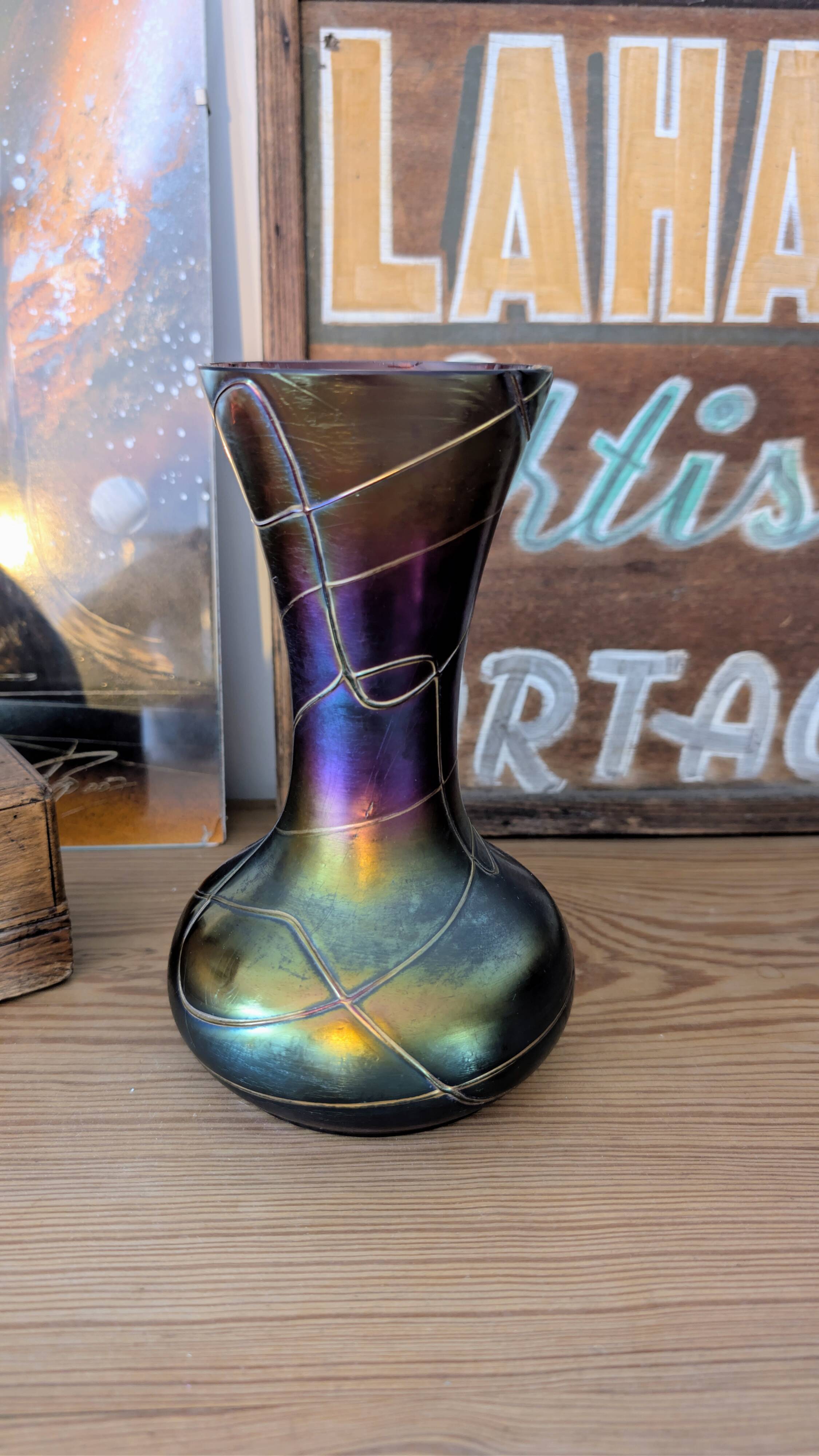 Iridescent Art Nouveau vase with multicoloured reflections attributed to Loetz.