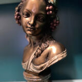 Sculpture, bust of a young woman / bacchante - 45 cm - Bronze