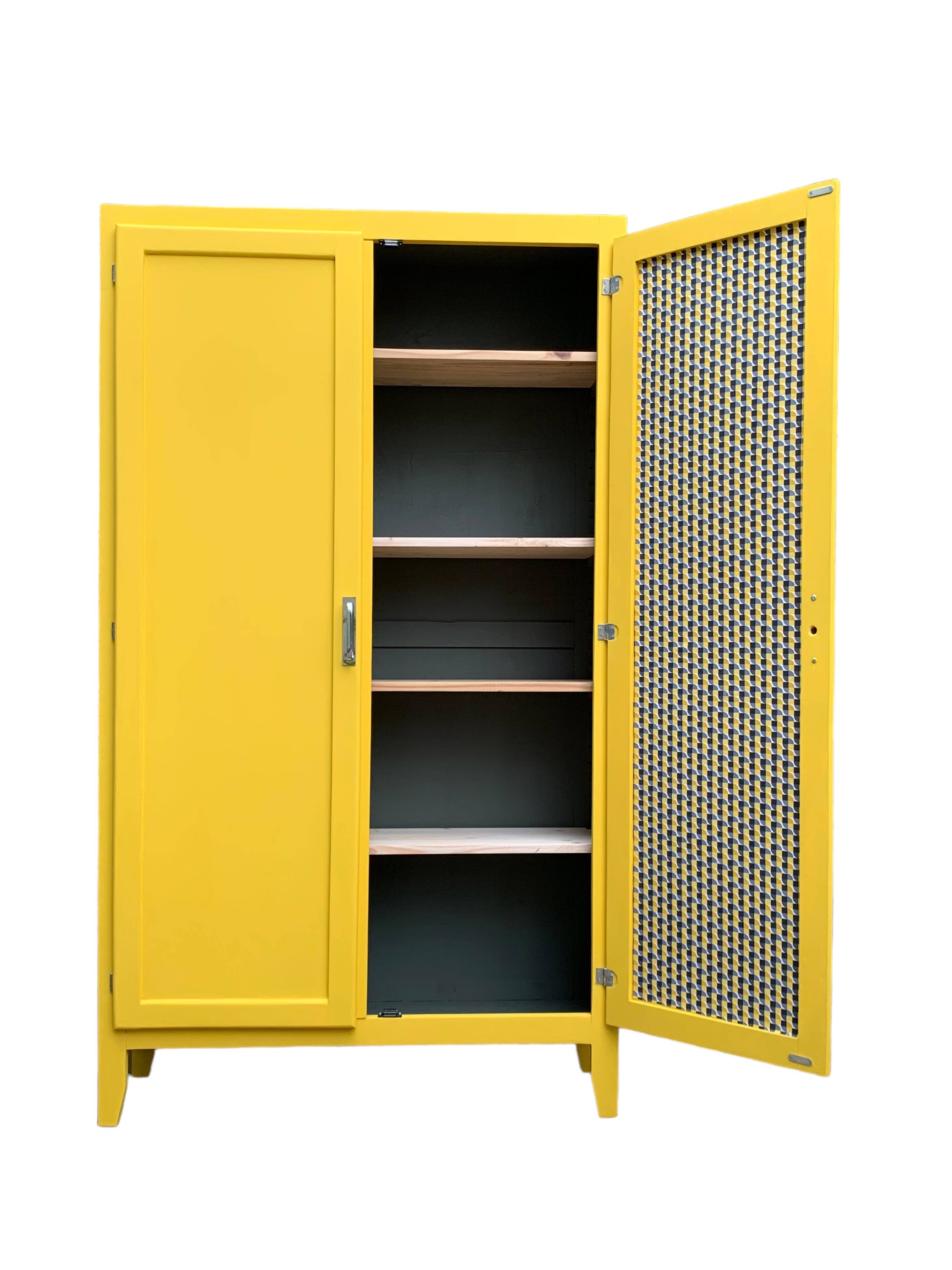 Armoire parisienne vintage 1950