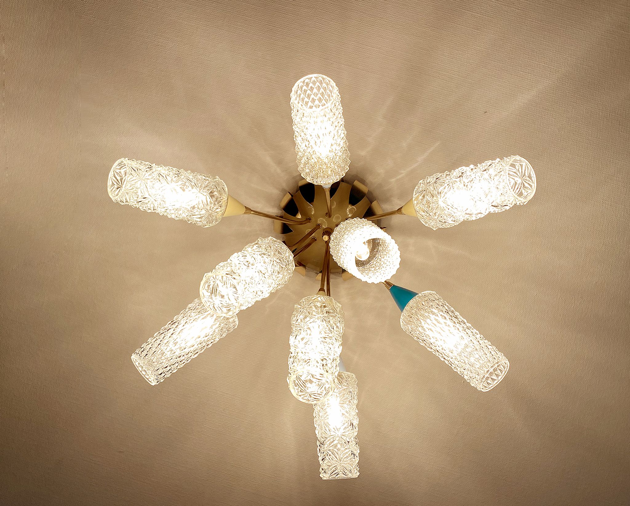 plafonnier lampe vintage, annees 50, verre laiton, bleu beige or