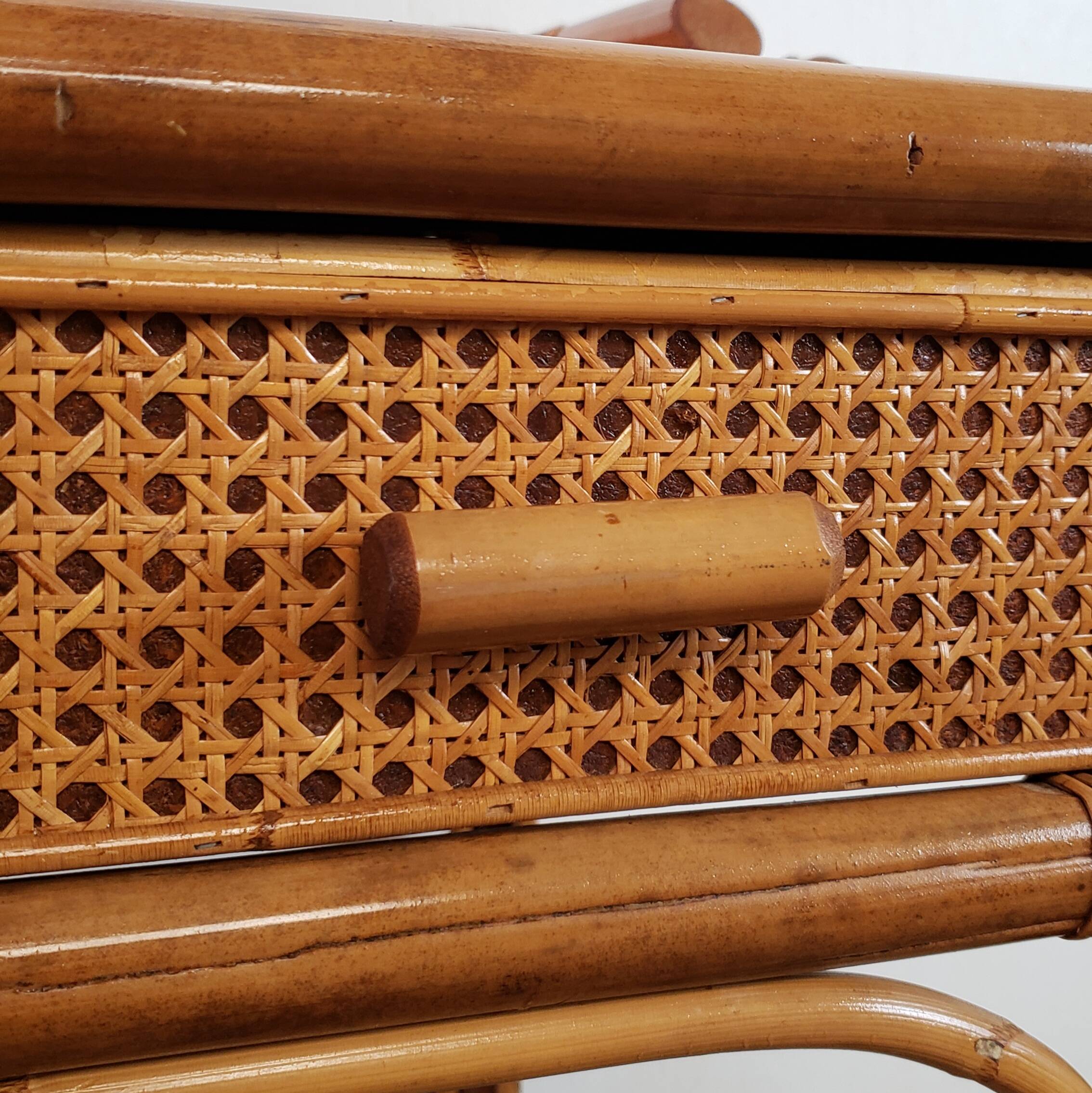Vintage dressing table