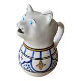 Cat pitcher