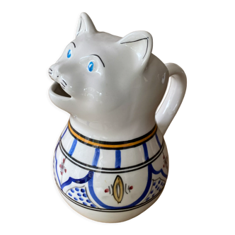 Cat pitcher