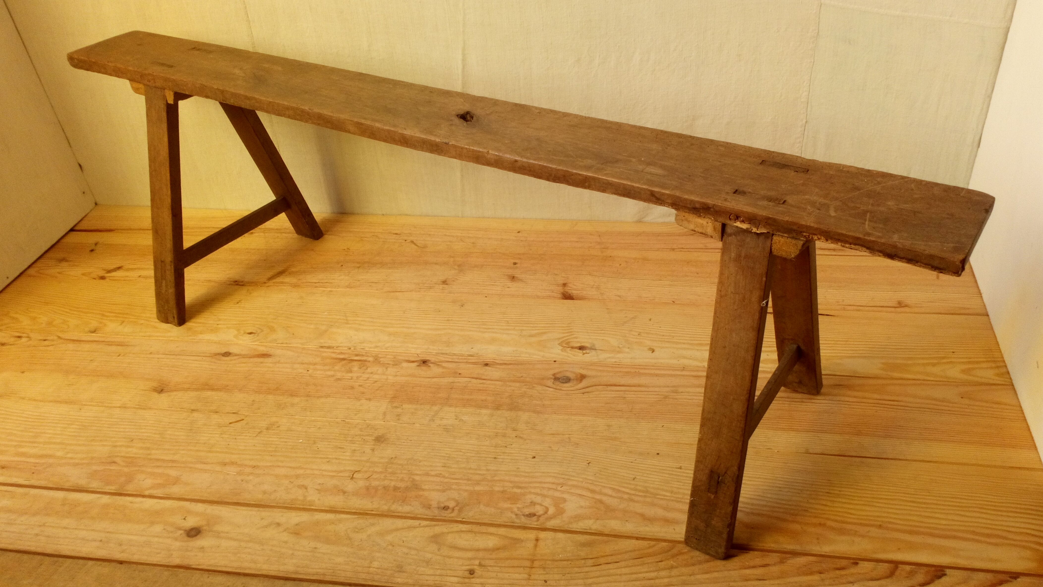 Little farm in oak bench