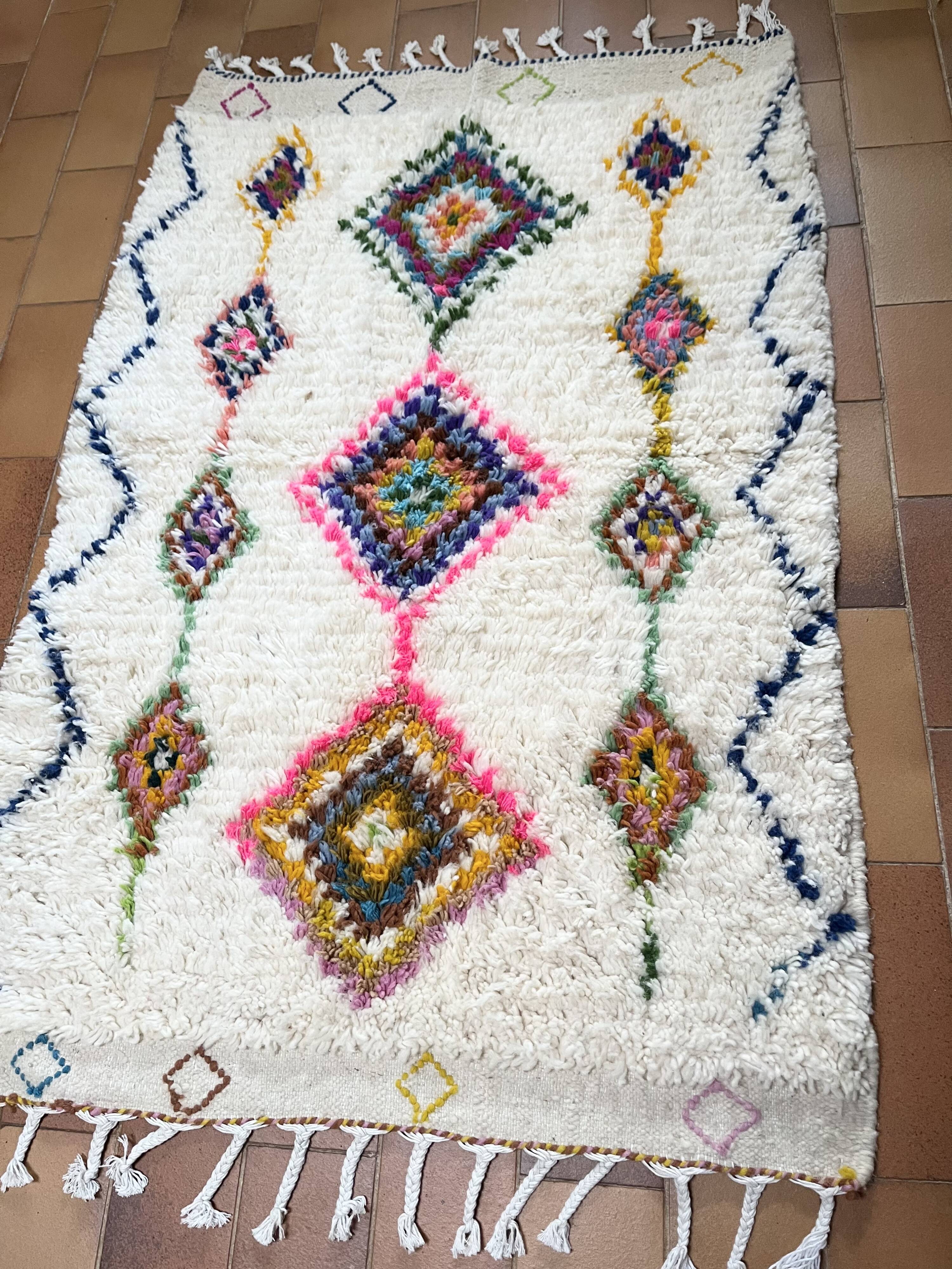 Moroccan azilal carpet 105x170 cm