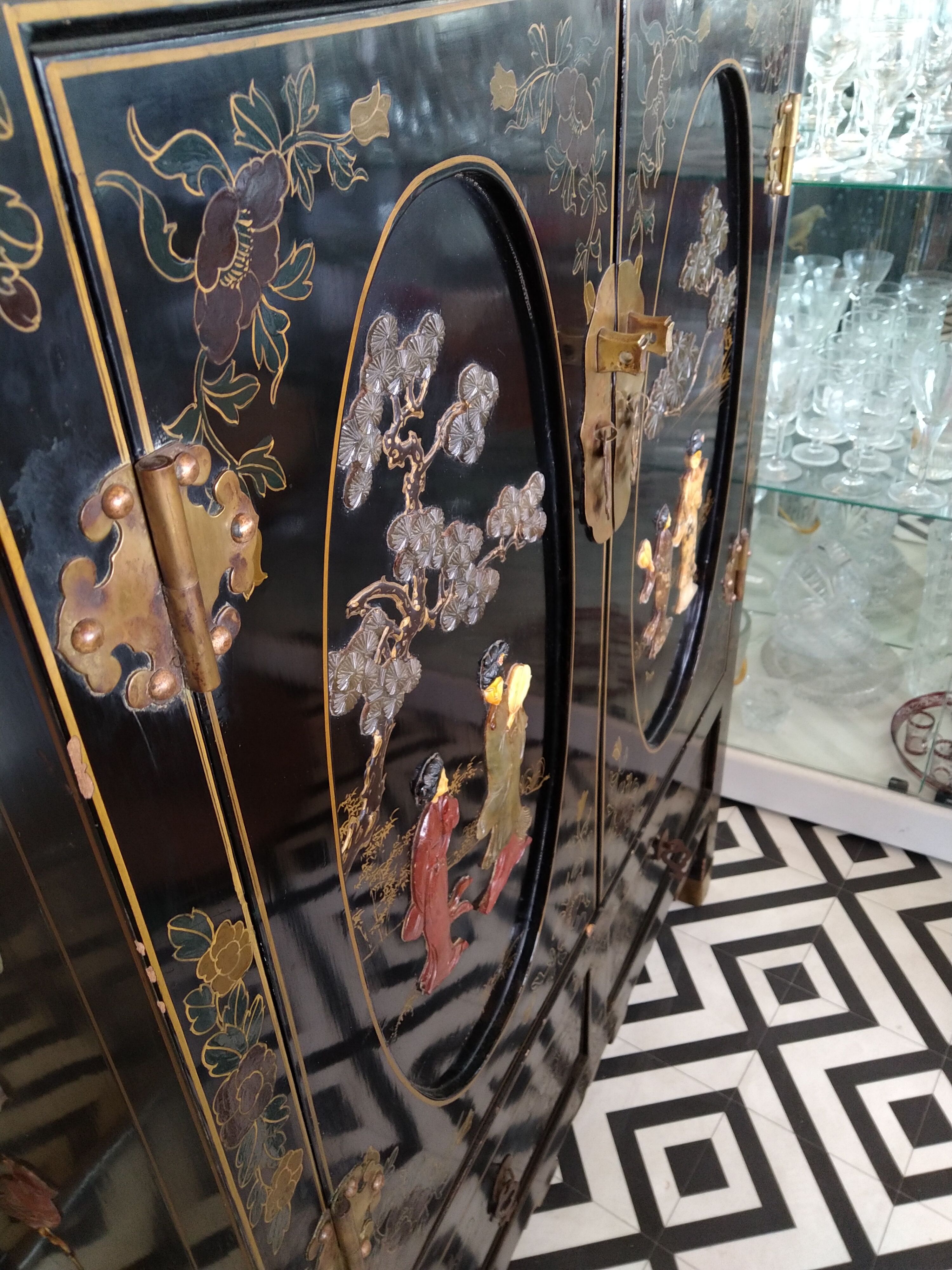 Chinese buffet decorating hard stones