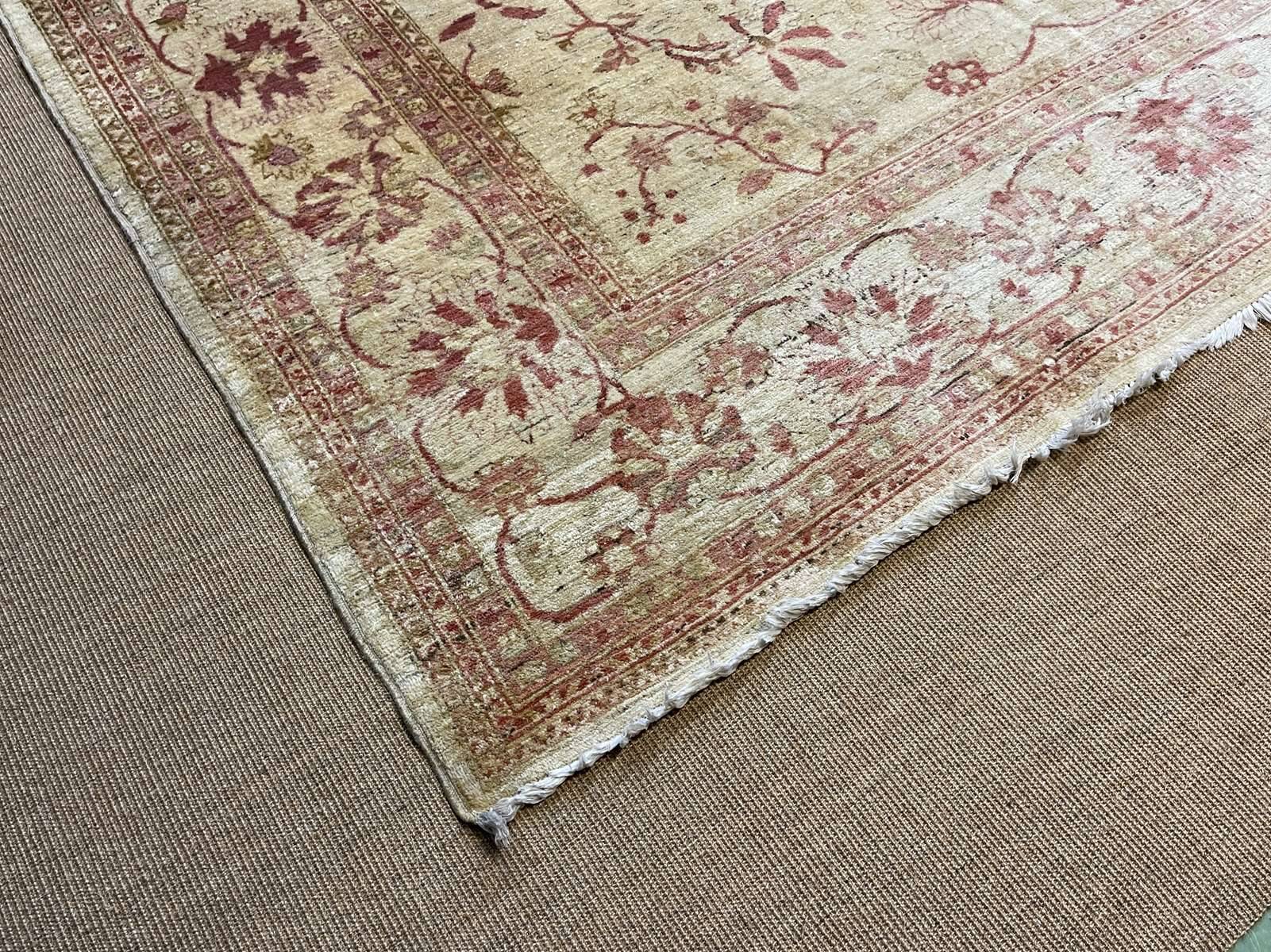 Handmade wool oriental rug - 3m43x2m70
